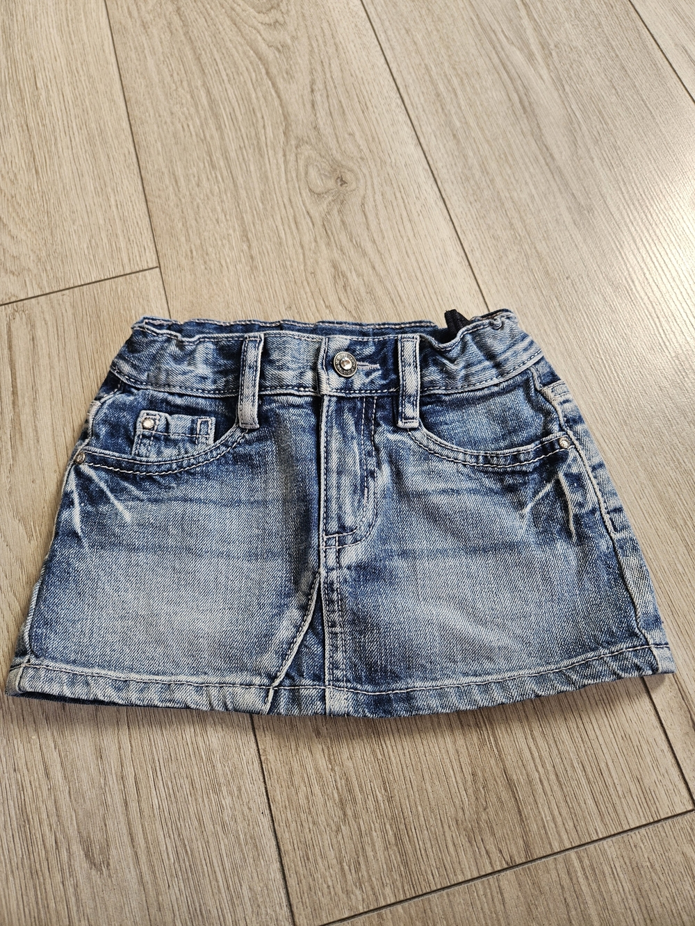 Guess Jeans Girls Denim Skirt Sequins Pockets Blue Size 4 Adjustable Waist🩷